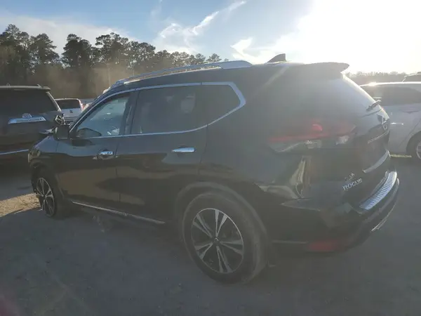 JN8AT2MT1HW398943 2017 NISSAN ROGUE - Image 2