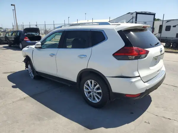 JN8AT2MT1HW399235 2017 NISSAN ROGUE - Image 2