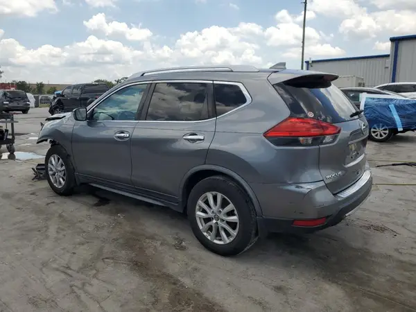 JN8AT2MT1HW400349 2017 NISSAN ROGUE - Image 2