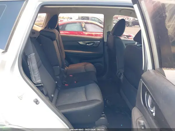 JN8AT2MT1HW400707 2017 NISSAN ROGUE - Image 8
