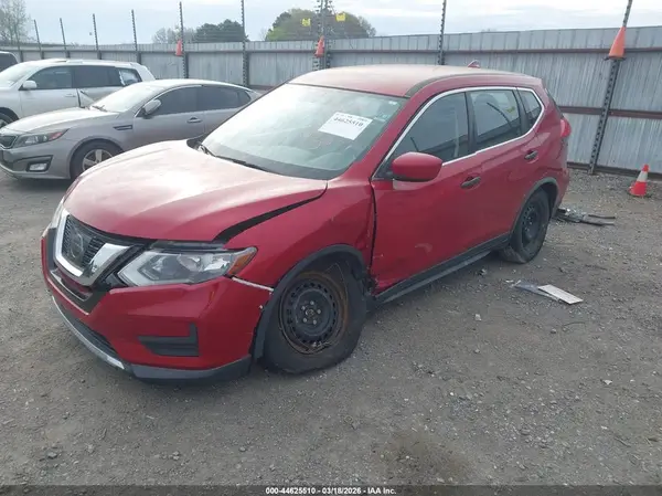 JN8AT2MT1HW402408 2017 NISSAN ROGUE - Image 2