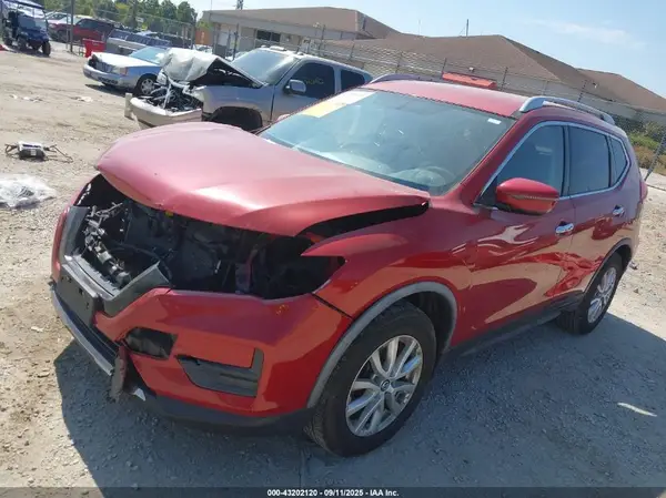JN8AT2MT1HW406247 2017 NISSAN ROGUE - Image 2