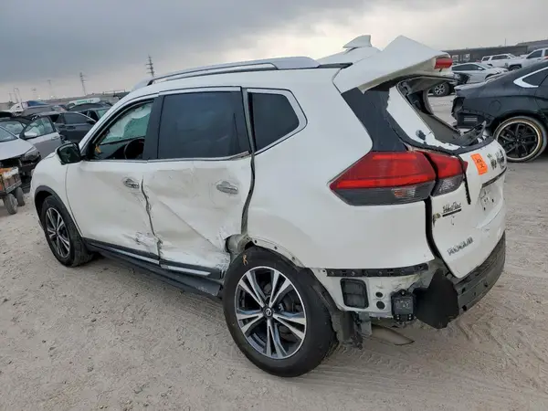 JN8AT2MT1HW408547 2017 NISSAN ROGUE - Image 2