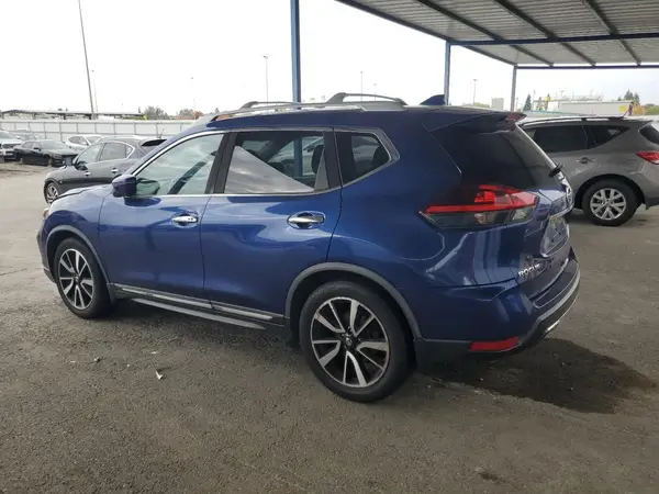 JN8AT2MT1JW452795 2018 NISSAN ROGUE - Image 2
