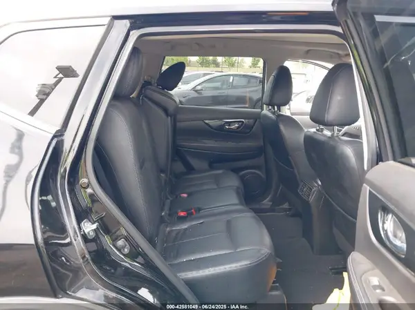 JN8AT2MT1JW453333 2018 NISSAN ROGUE - Image 8