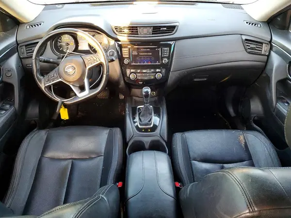 JN8AT2MT1JW457916 2018 NISSAN ROGUE - Image 8