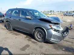 JN8AT2MT1JW459469 2018 NISSAN ROGUE