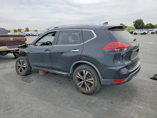JN8AT2MT1JW460220 2018 NISSAN ROGUE - Image 2