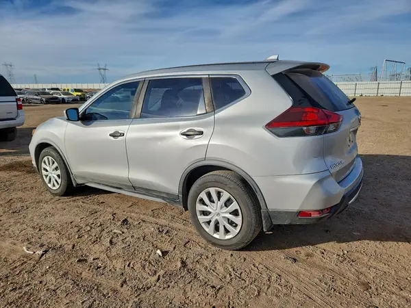JN8AT2MT1JW461173 2018 NISSAN ROGUE - Image 2