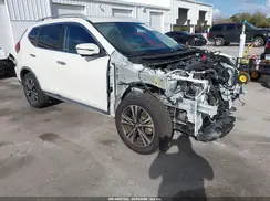 JN8AT2MT1JW461271 2018 NISSAN ROGUE