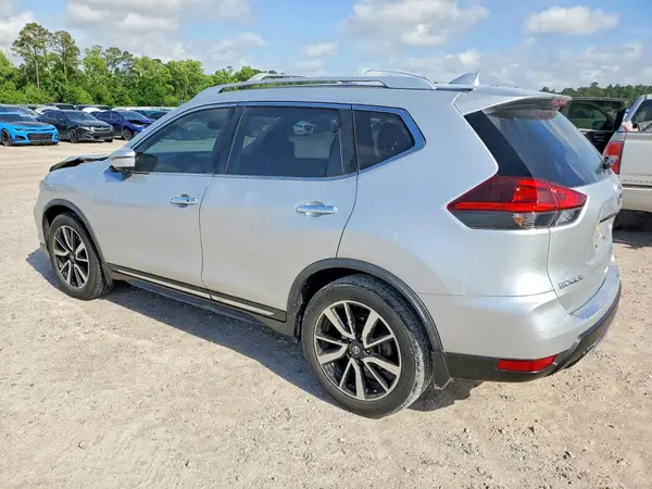 JN8AT2MT1JW463277 2018 NISSAN ROGUE - Image 2