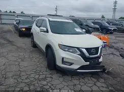 JN8AT2MT1JW463392 2018 NISSAN ROGUE