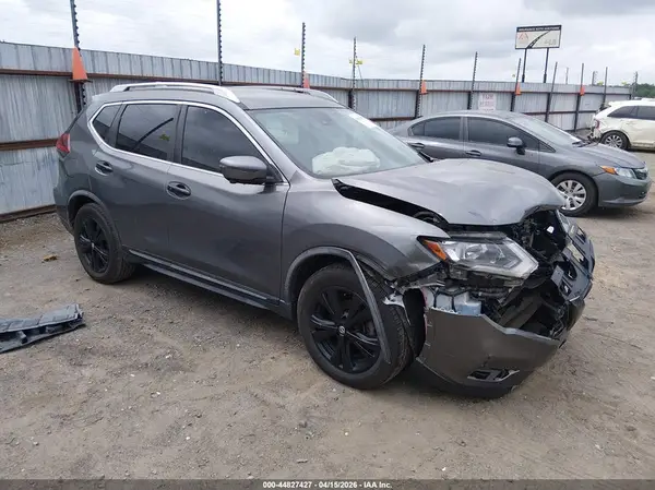 JN8AT2MT1JW463957 2018 NISSAN ROGUE - Image 1