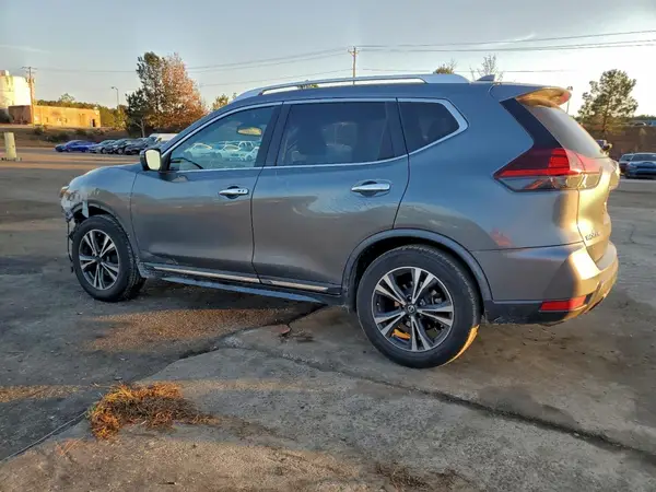JN8AT2MT1JW464817 2018 NISSAN ROGUE - Image 2