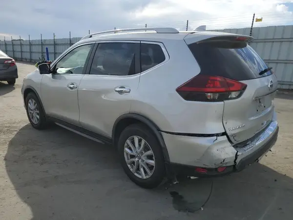 JN8AT2MT1JW489698 2018 NISSAN ROGUE - Image 2