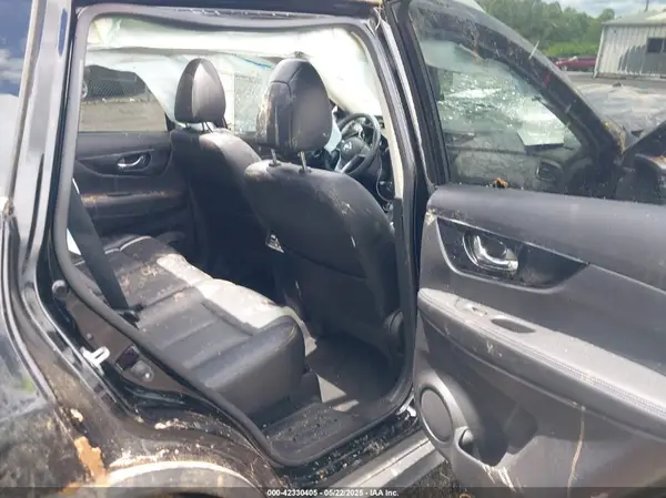 JN8AT2MT1JW489894 2018 NISSAN ROGUE - Image 8