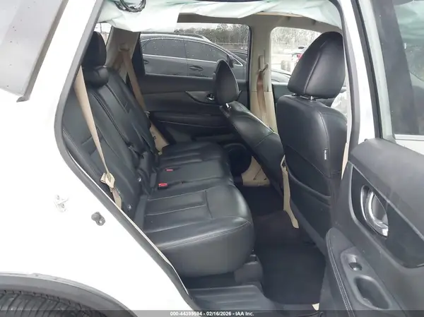 JN8AT2MT1JW491743 2018 NISSAN ROGUE - Image 8