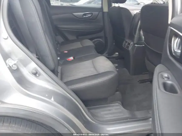 JN8AT2MT1KW250010 2019 NISSAN ROGUE - Image 8