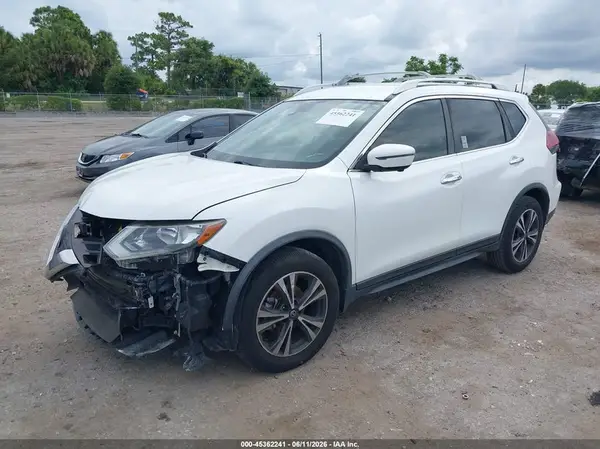 JN8AT2MT1KW252601 2019 NISSAN ROGUE - Image 2
