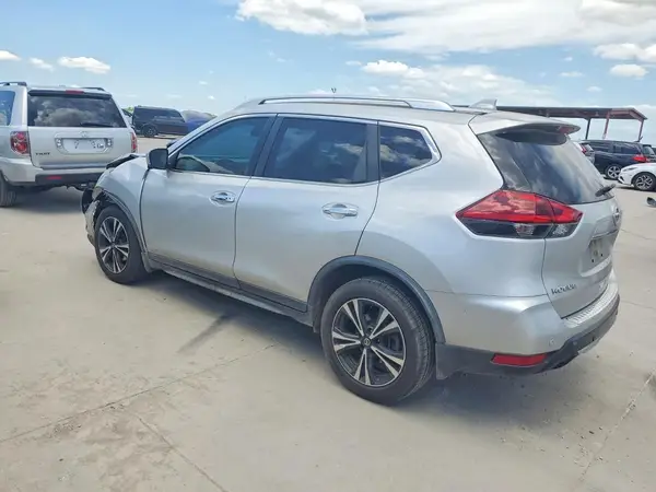 JN8AT2MT1KW253442 2019 NISSAN ROGUE - Image 2