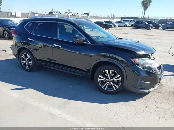 JN8AT2MT1KW256390 2019 NISSAN ROGUE - Image 1