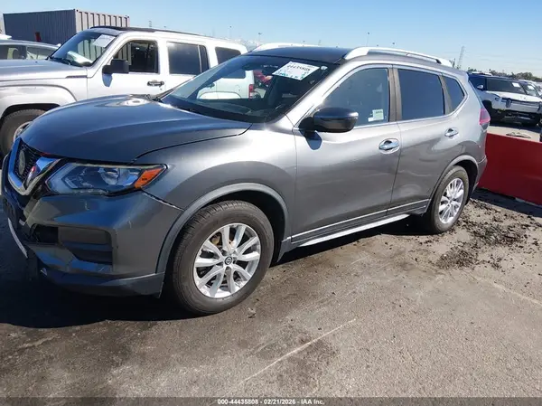 JN8AT2MT1KW256728 2019 NISSAN ROGUE - Image 2