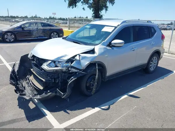 JN8AT2MT1KW259628 2019 NISSAN ROGUE - Image 2