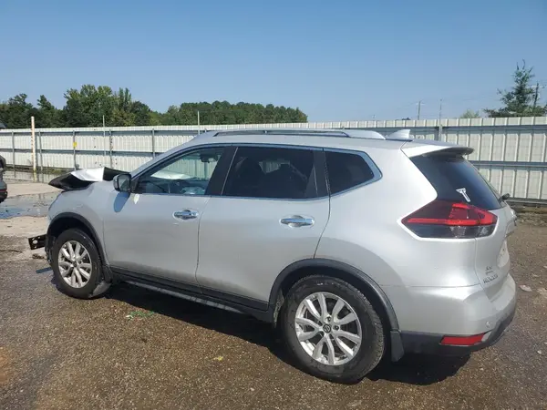 JN8AT2MT1KW261105 2019 NISSAN ROGUE - Image 2