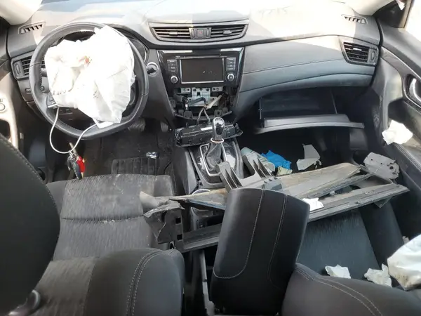 JN8AT2MT1KW261105 2019 NISSAN ROGUE - Image 8
