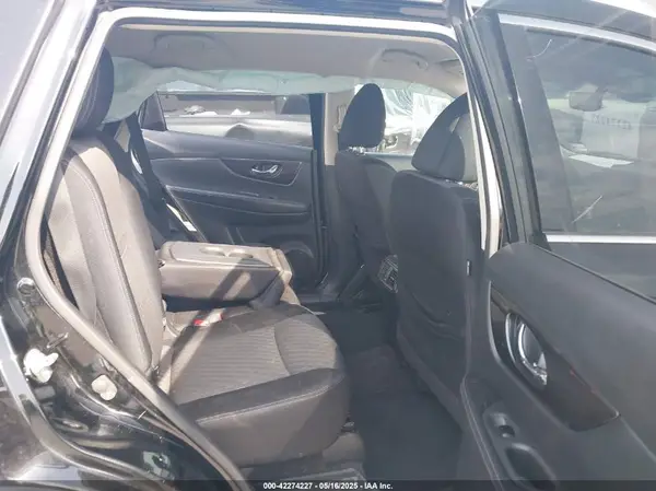 JN8AT2MT1KW261931 2019 NISSAN ROGUE - Image 8