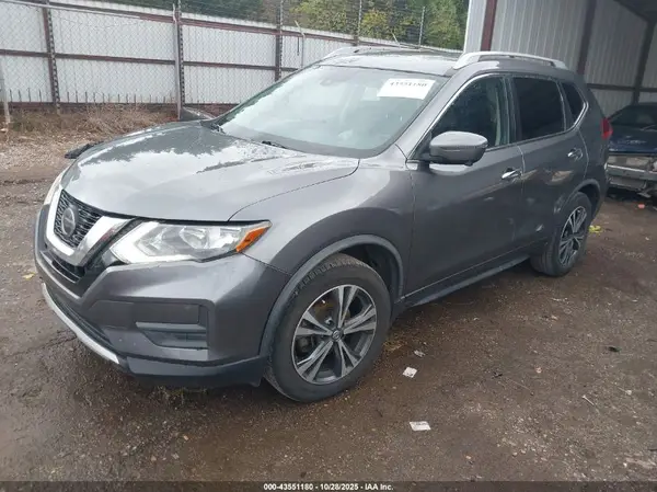 JN8AT2MT1KW264344 2019 NISSAN ROGUE - Image 2