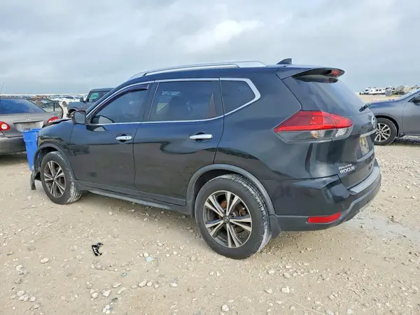 JN8AT2MT1KW265302 2019 NISSAN ROGUE - Image 2