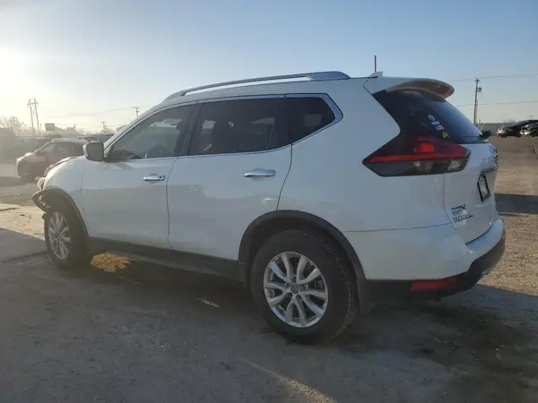 JN8AT2MT1KW267597 2019 NISSAN ROGUE - Image 2