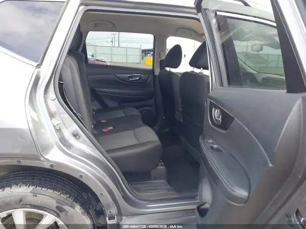 JN8AT2MT1KW500958 2019 NISSAN ROGUE - Image 8