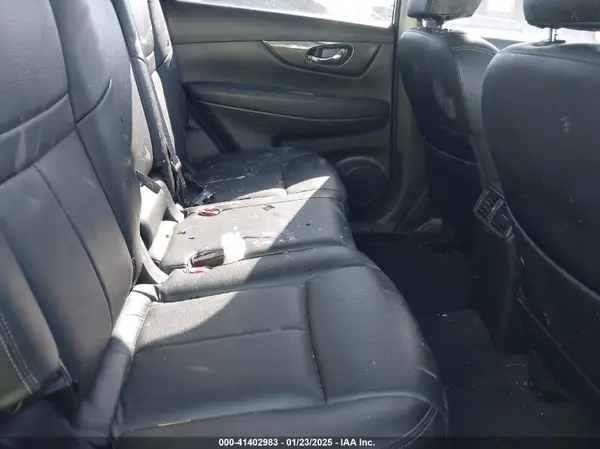 JN8AT2MT1KW501060 2019 NISSAN ROGUE - Image 8