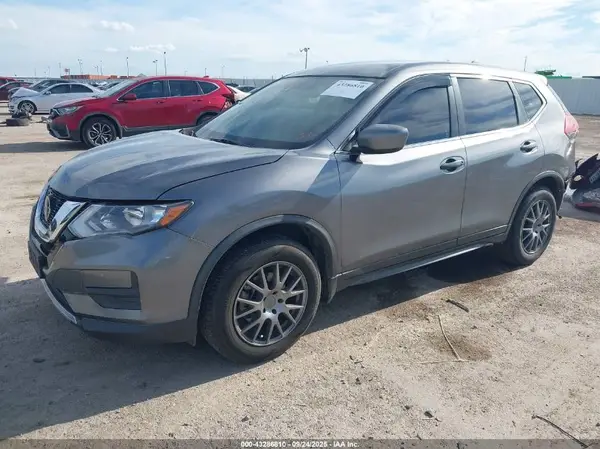 JN8AT2MT1KW504587 2019 NISSAN ROGUE - Image 2