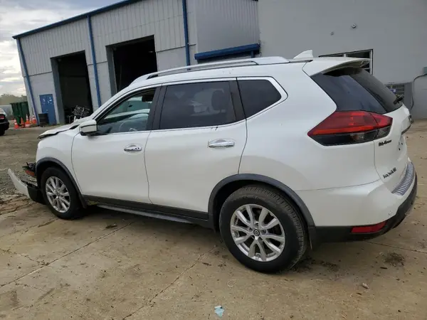 JN8AT2MT1LW005547 2020 NISSAN ROGUE - Image 2