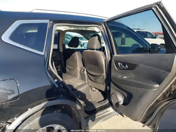 JN8AT2MT1LW032182 2020 NISSAN ROGUE - Image 8