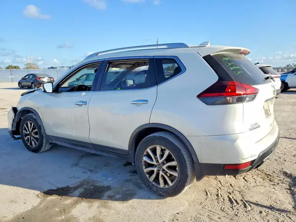 JN8AT2MT1LW033378 2020 NISSAN ROGUE - Image 2