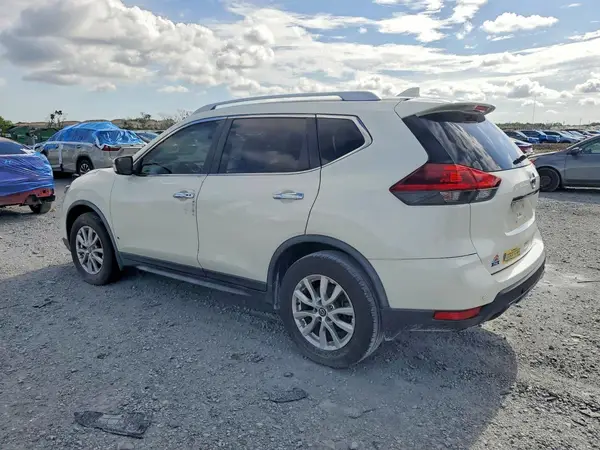 JN8AT2MT1LW033445 2020 NISSAN ROGUE - Image 2
