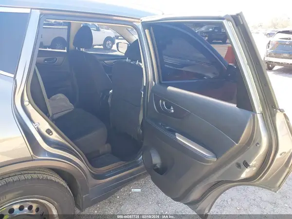 JN8AT2MT2GW001335 2016 NISSAN ROGUE - Image 8
