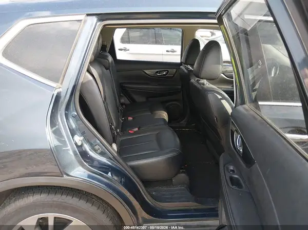 JN8AT2MT2GW005501 2016 NISSAN ROGUE - Image 8
