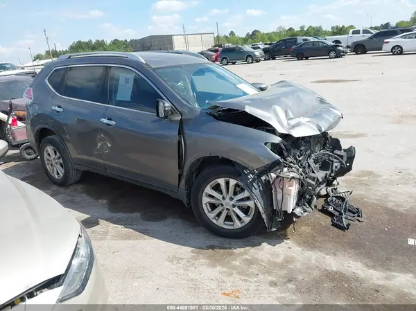 JN8AT2MT2GW008642 2016 NISSAN ROGUE - Image 1