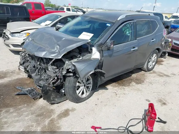 JN8AT2MT2GW008642 2016 NISSAN ROGUE - Image 2