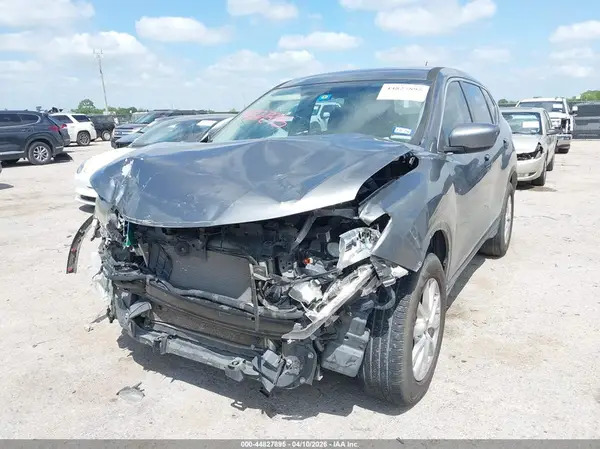 JN8AT2MT2GW011718 2016 NISSAN ROGUE - Image 2