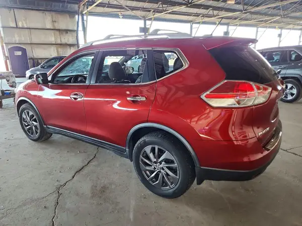 JN8AT2MT2GW011816 2016 NISSAN ROGUE - Image 2