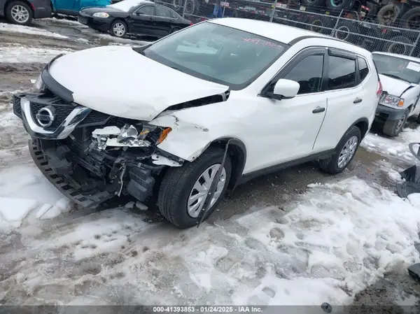 JN8AT2MT2GW014795 2016 NISSAN ROGUE - Image 2