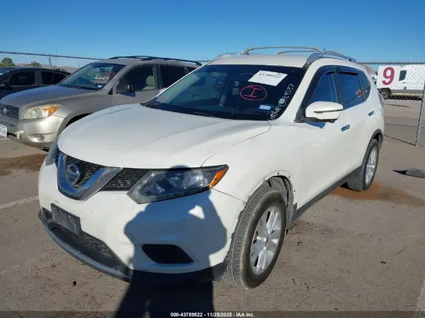 JN8AT2MT2GW021732 2016 NISSAN ROGUE - Image 2