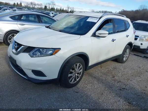 JN8AT2MT2GW023724 2016 NISSAN ROGUE - Image 2