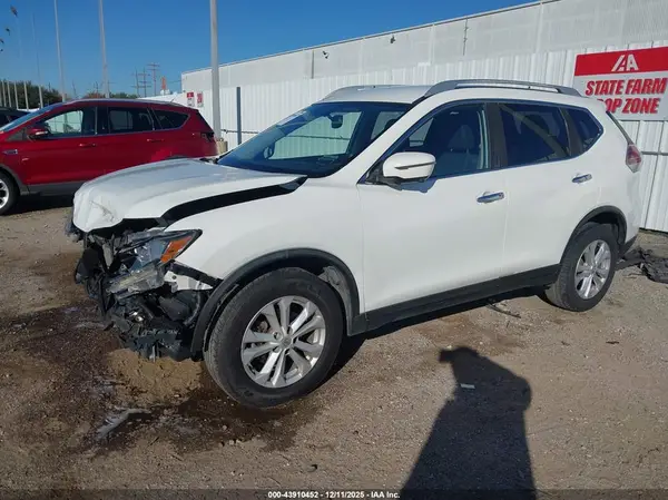 JN8AT2MT2GW025411 2016 NISSAN ROGUE - Image 2